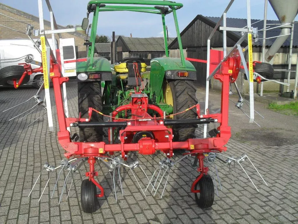 Jar-Met Hooischudder / schudder 5.20 meter (NIEUW) Jar-Met Hooischudder / schudder 5.20 meter (NIEUW)