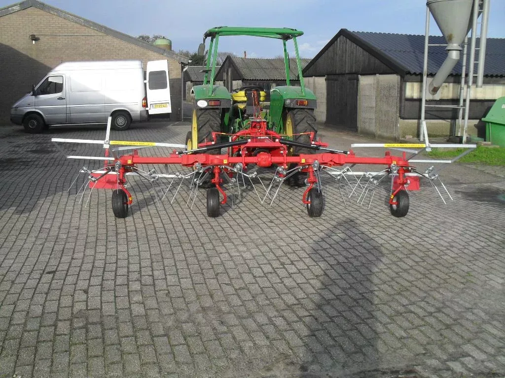 Jar-Met Hooischudder / schudder 5.20 meter (NIEUW) Jar-Met Hooischudder / schudder 5.20 meter (NIEUW)