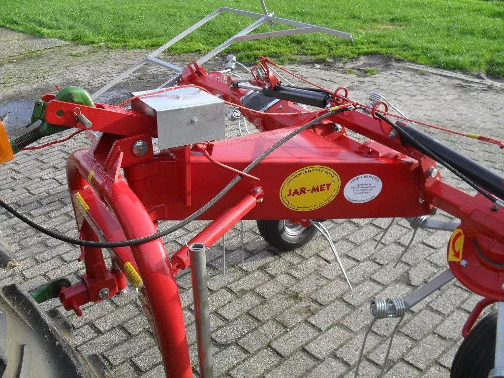 Jar-Met Hooischudder / schudder 5.20 meter (NIEUW) Jar-Met Hooischudder / schudder 5.20 meter (NIEUW)